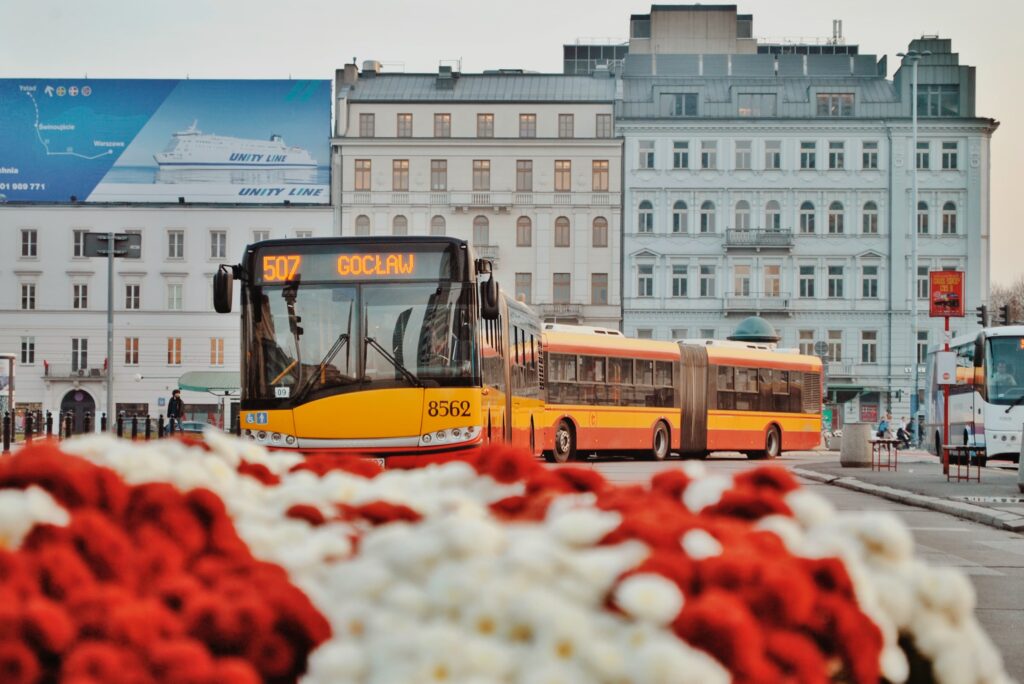 2 maja flaga polski Warszawa autobus